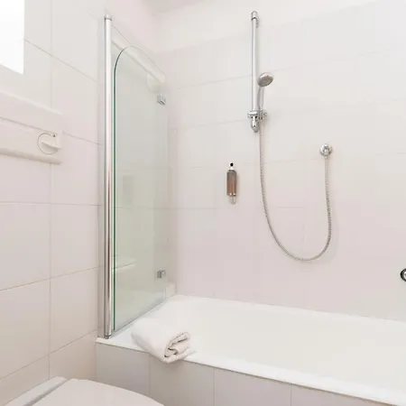 Appartamento Bruni 2 *